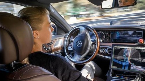 梅赛德斯-奔驰全新S级将配备半自动驾驶系统