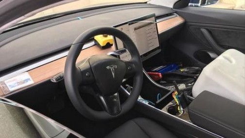 Model 3本周五交付 或可选装自动驾驶